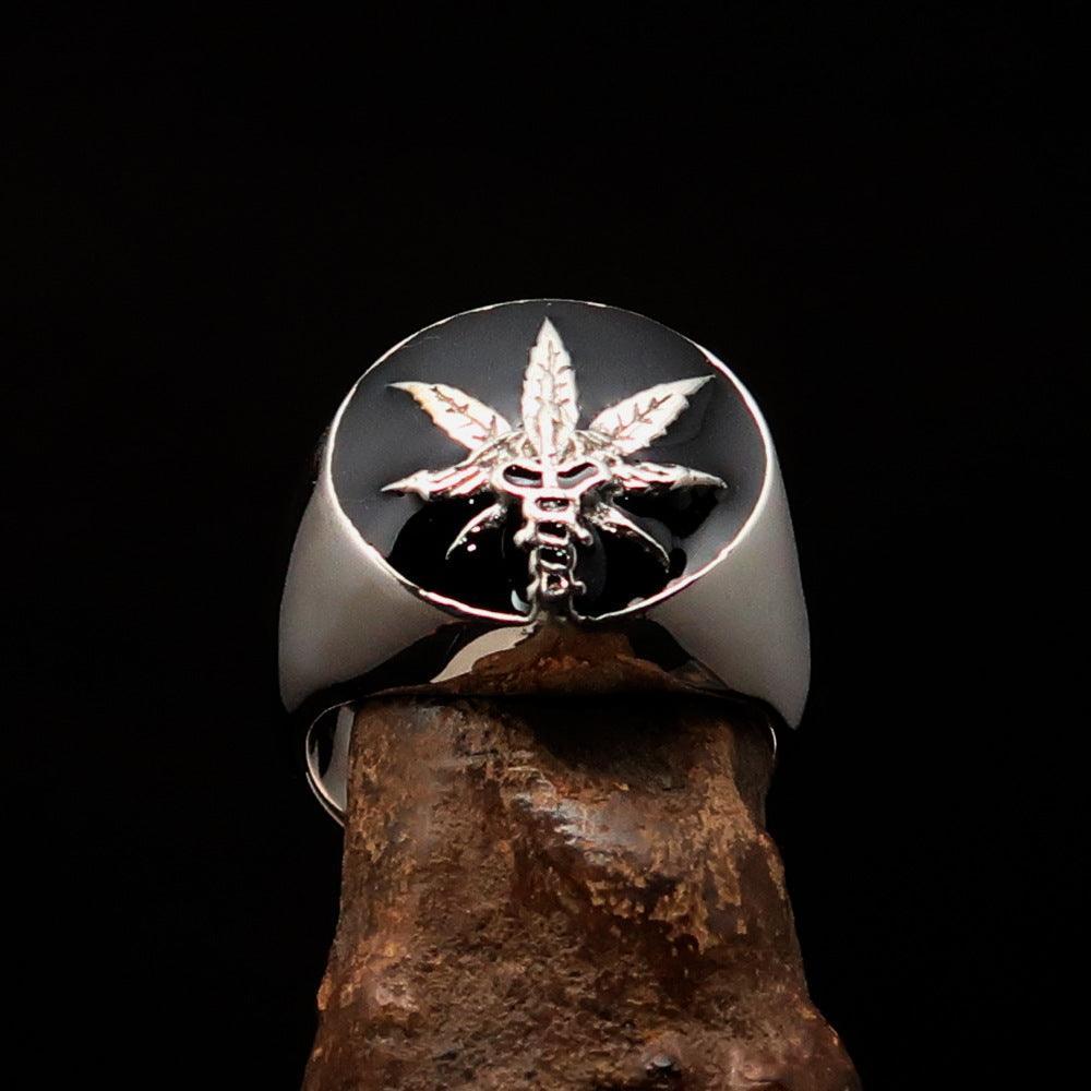 Men's Ring Cannabis Leaf Marihuana black Medical Weed Symbol - Sterling Silver