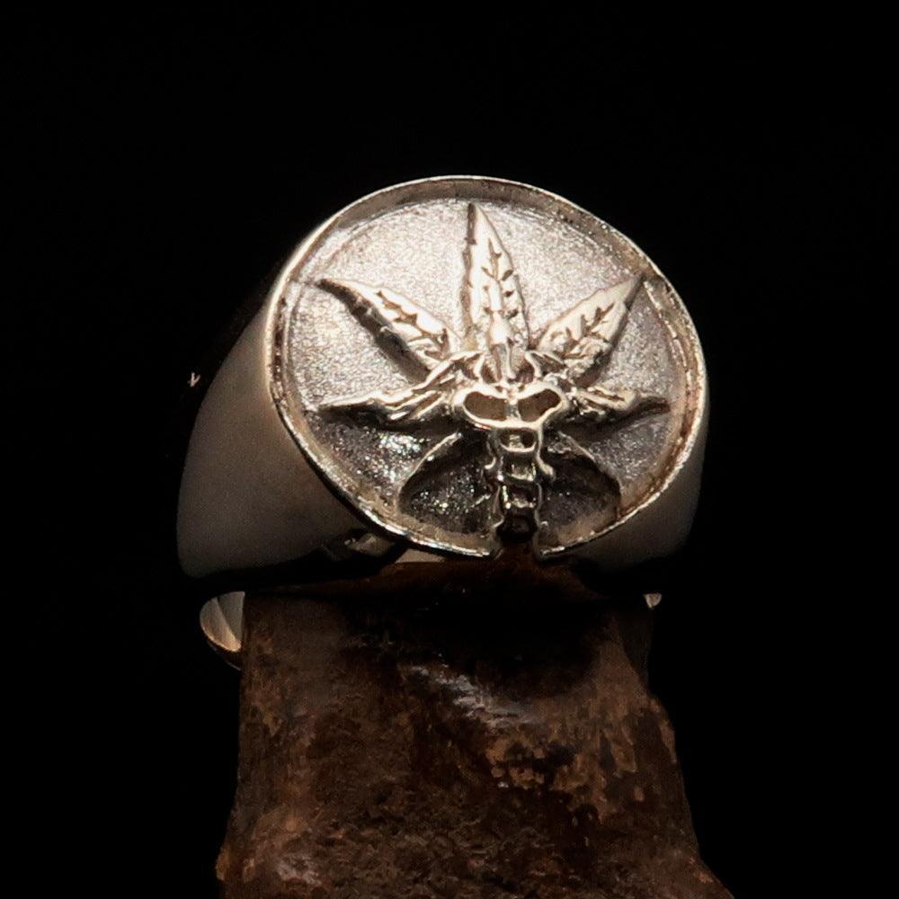 Men's Ring Cannabis Leaf Marihuana Medical Weed Symbol - two tone Sterling Silver