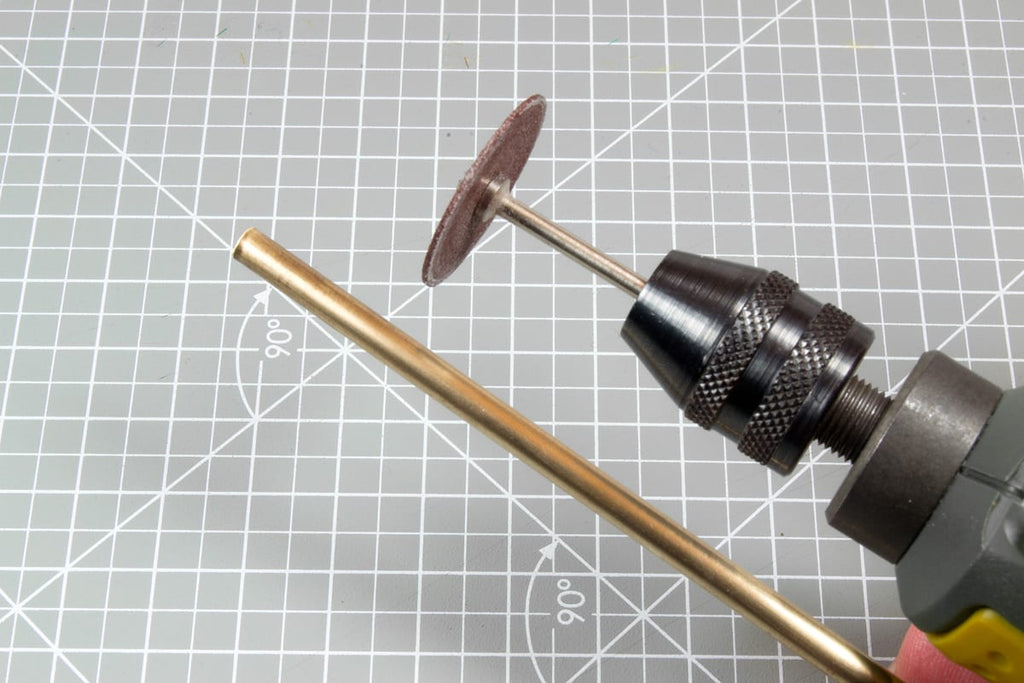 AK Interactive - Brass Pipes 1.6mm, 5 Units (AK9115)